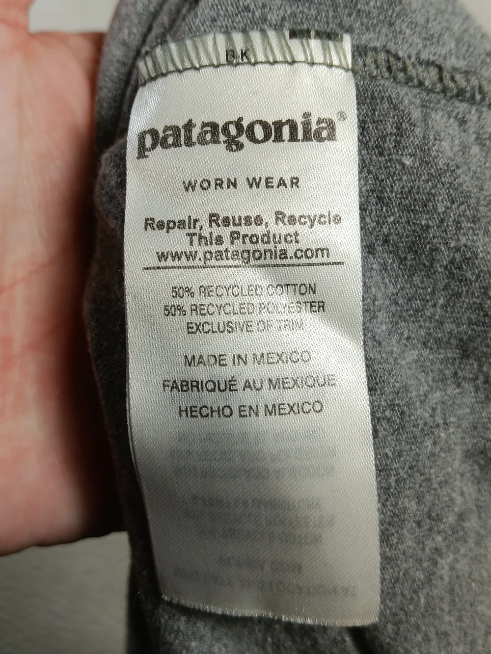 Patagonia Shirt Mens XL Gray P-6 Logo Responsibili-Tee Tank Top Sleeveless - Picture 3 of 12